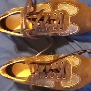 Louis vuitton tennis shoes
